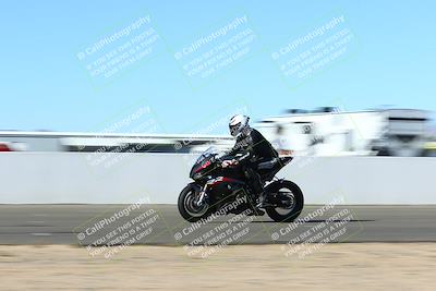 media/Jan-09-2022-SoCal Trackdays (Sun) [[2b1fec8404]]/Front Straight Speed Shots (1pm)/